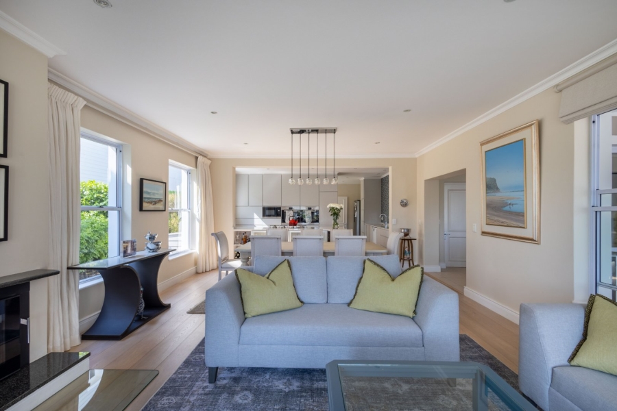 5 Bedroom Property for Sale in Thesen Islands Western Cape